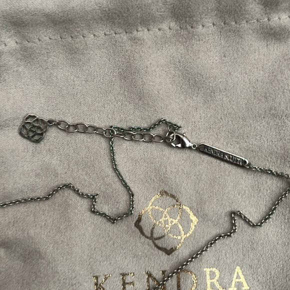 Kendra Scott Elisa Neckalce - Picture 3 of 4
